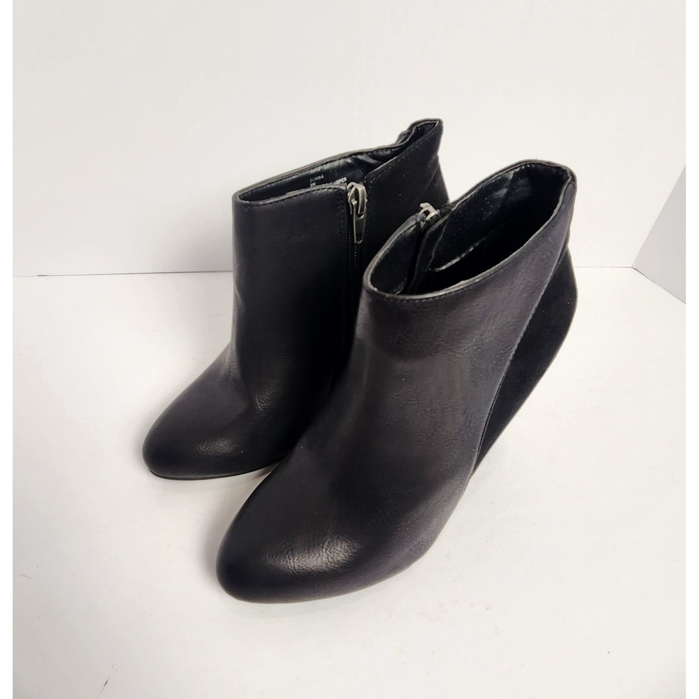 Madden‎ Girl Women's Black Preppy Booties Size 6M